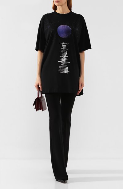 Хлопковая футболка VETEMENTS черного цвета по цене 53950 руб., арт. UAH20TR901/W, фото 2 Хлопковая футболка VETEMENTS, арт. UAH20TR901/W, фото 2