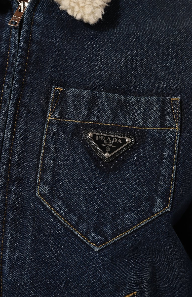 Женская джинсовая куртка PRADA синего цвета, арт. GFB290-10UJ-F0008-212 | Фото 5 (Длина (верхняя одежда): Короткие; Материал подклада: Синтетический материал; Материал внешний: Хлопок, Деним; Рукава: Длинные; Кросс-КТ: Деним, Куртка, Утепленные; Стили: Кэжуэл; Автоматизация ТО: Проставлено; Автоматизация состава: Проставлено)