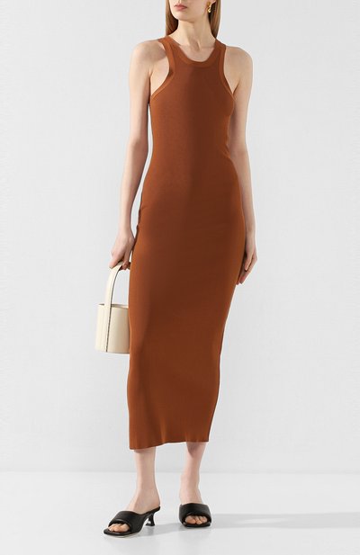Платье из вискозы TOTEME коричневого цвета по цене 28950 руб., арт. ESPERA TANK DRESS 202-621-755, фото 2 Платье из вискозы TOTEME, арт. ESPERA TANK DRESS 202-621-755, фото 2