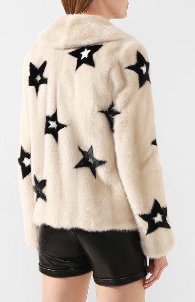 Шуба из меха норки SAINT LAURENT кремового цвета по цене 1815000 руб., арт. 574884/Y7IG2, фото 4 Шуба из меха норки SAINT LAURENT, арт. 574884/Y7IG2, фото 4