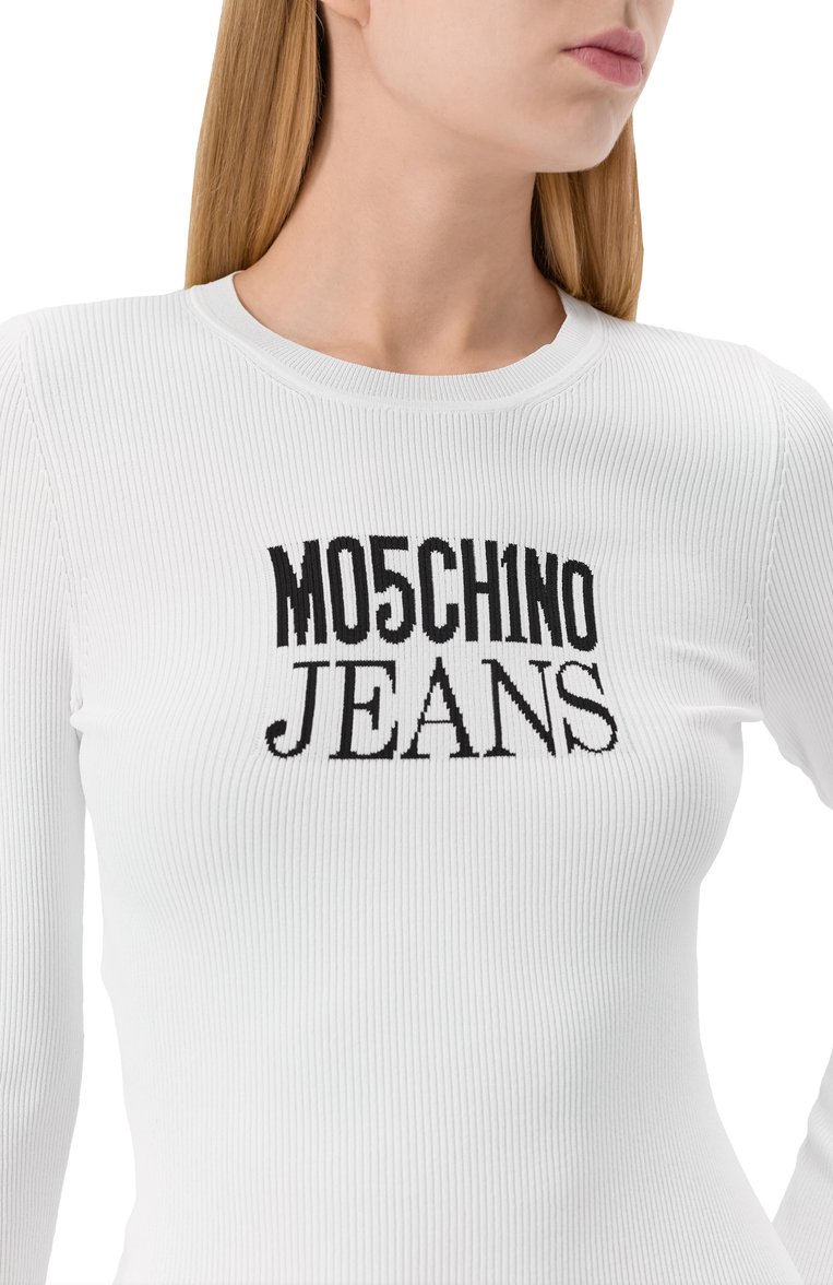 Женский пуловер из вискозы M05CH1NO JEANS белого цвета, арт. A0937/3203 | Фото 5 (Рукава: Длинные; Материал внешний: Вискоза; Длина (для топов): Стандартные; Женское Кросс-КТ: Пуловер-одежда; Стили: Кэжуэл)