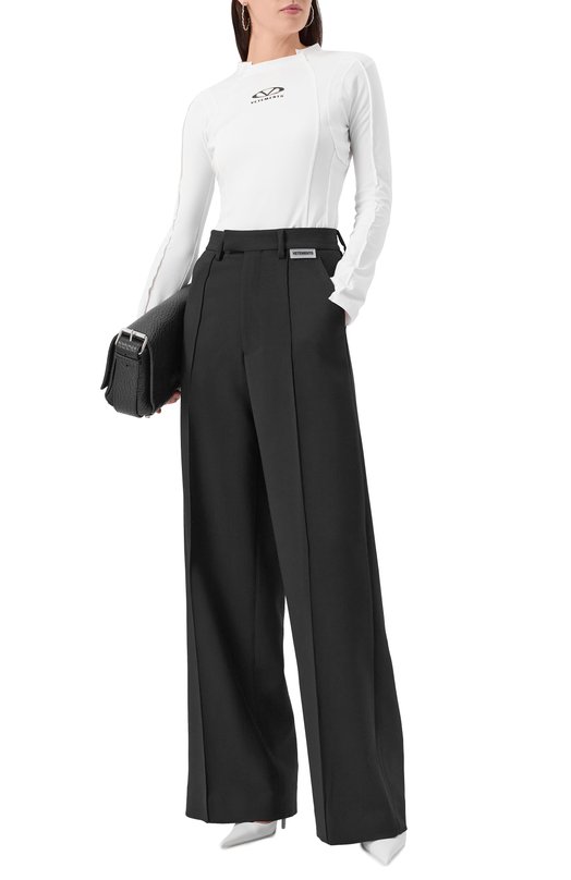 Хлопковый лонгслив VETEMENTS UA66LS600W/1200 STRETCH JERSEY Белый  UA66LS600W/1200 STRETCH JERSEY Фото 2