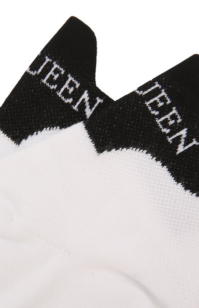 Хлопковые носки ALEXANDER MCQUEEN белого цвета по цене 10300 руб., арт. 572016/3C24Q, фото 2 Хлопковые носки ALEXANDER MCQUEEN, арт. 572016/3C24Q, фото 2