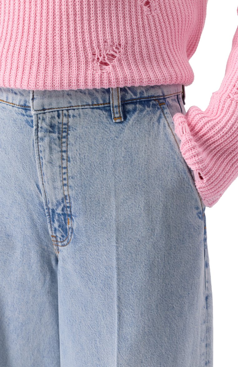 Женские джинсы FRAME DENIM гол�убого цвета, арт. WP25DPA025 | Фото 5 (Длина (брюки, джинсы): Стандартные; Кросс-КТ: Деним; Силуэт Ж (брюки и джинсы): Широкие; Материал внешний: Деним, Хлопок; Стили: Кэжуэл; Автоматизация ТО: Проставлено; Автоматизация состава: Проставлено)
