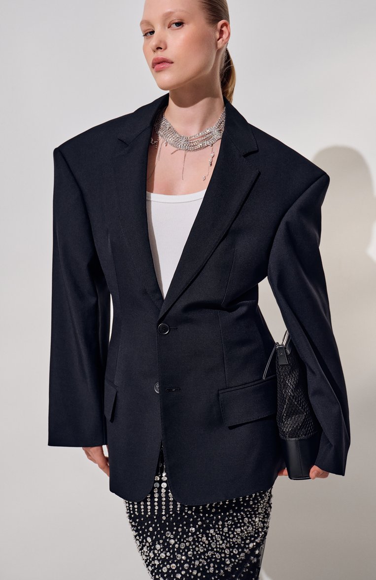 Женский жакет BALENCIAGA черного цвета, арт. 814409/TKT28 | Фото 7 (Рукава: Длинные; Стили: Гранж; Материал внешний: Шерсть, Синтетический материал; 1-2-бортные: Однобортные; Длина (для топов): Удлиненные; Женское Кросс-КТ: Жакет-одежда)