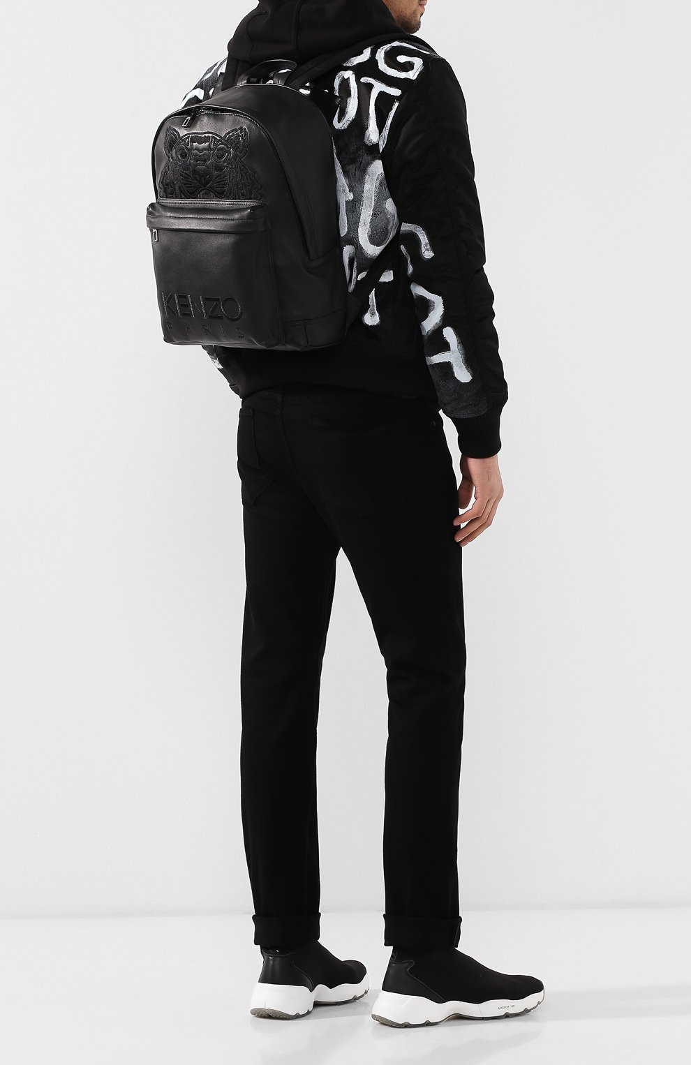 Кожаный рюкзак KENZO черного цвета по цене 86700 руб., арт. 5SF300L49, фото 2 Кожаный рюкзак KENZO, арт. 5SF300L49, фото 2