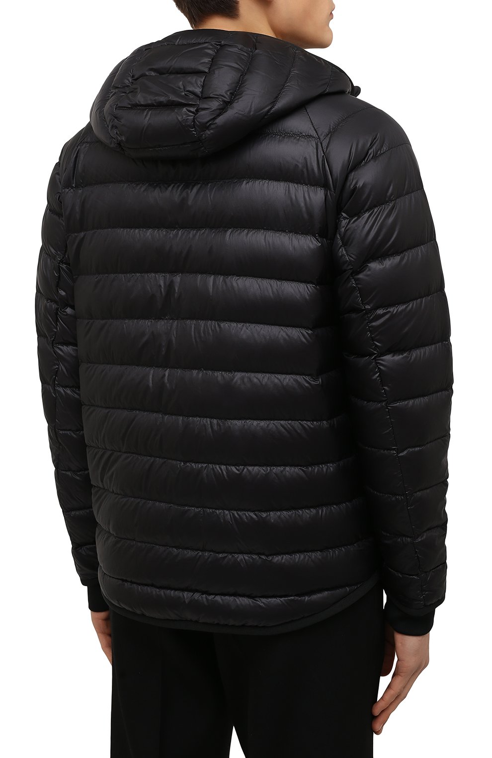 Пуховая куртка 2 moncler 1952 MONCLER GENIUS черного цвета по цене 127000 руб., арт. G2-092-1A000-19-595B1, фото 4 Пуховая куртка 2 moncler 1952 MONCLER GENIUS, арт. G2-092-1A000-19-595B1, фото 4