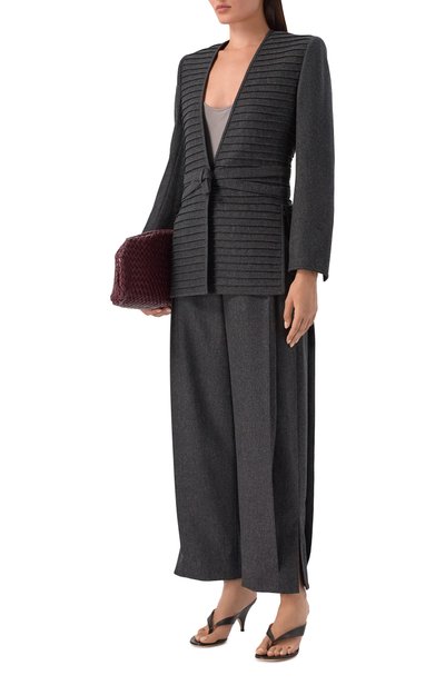 Брюки из шерсти и кашемира GIORGIO ARMANI серого цвета по цене 215000 руб., арт. GW003533/TE10537, фото 2 Брюки из шерсти и кашемира GIORGIO ARMANI, арт. GW003533/TE10537, фото 2