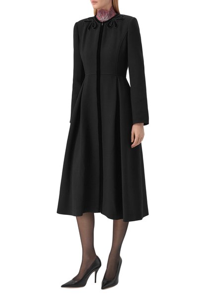 Пальто из вискозы и шерсти VALENTINO черного цвета по цене 699500 руб., арт. 9B3CA8EB/A9A, фото 3 Пальто из вискозы и шерсти VALENTINO, арт. 9B3CA8EB/A9A, фото 3