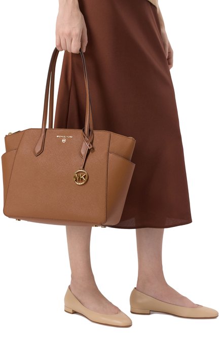 Женская сумка-тоут marilyn MICHAEL MICHAEL KORS коричневого цвета, арт. 30S2G6AT2L | Фото 2 (Материал сплава: Проставлено; Размер: medium; Драгоценные камни: Проставлено; Материал: Натуральная кожа)