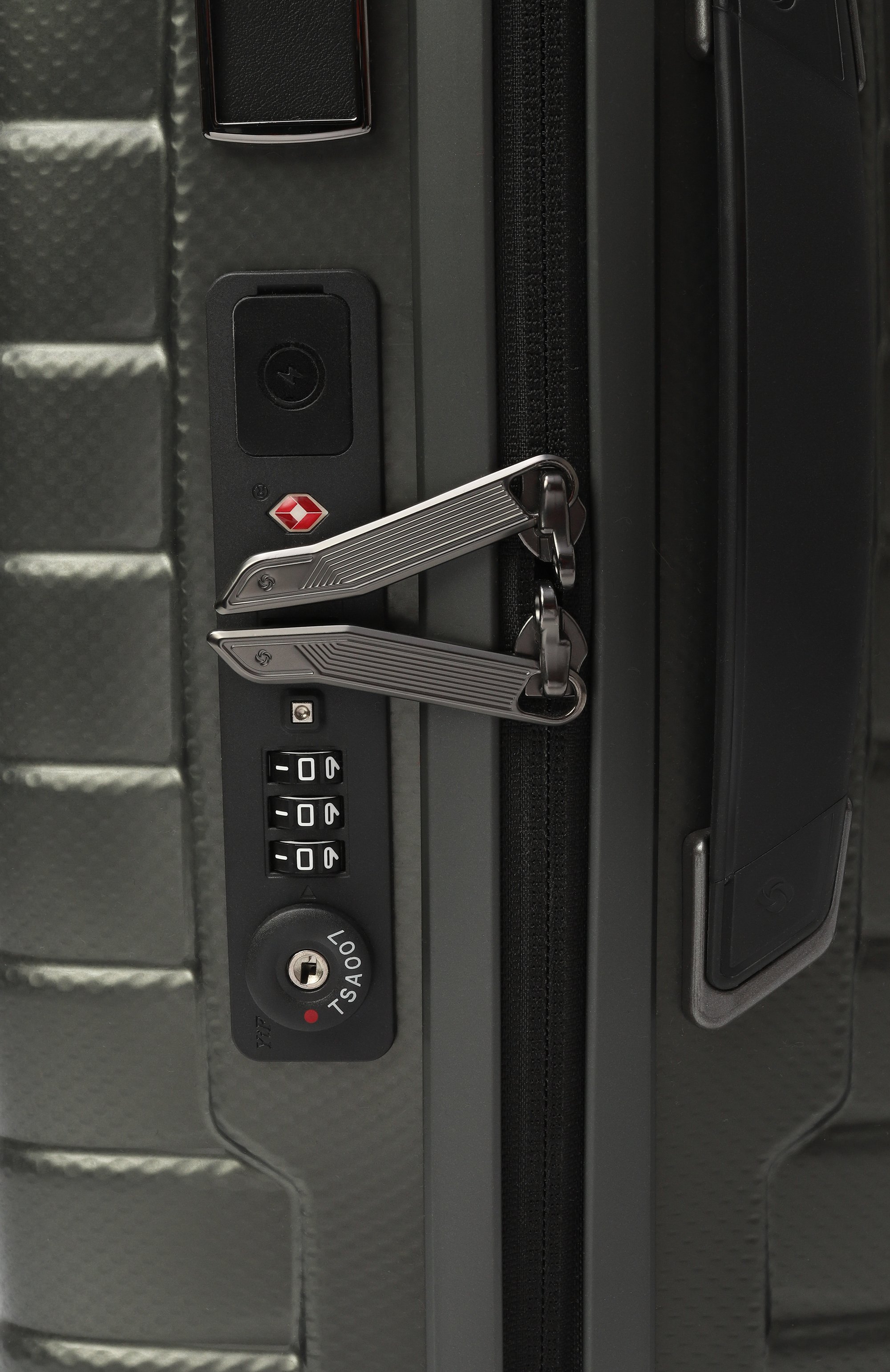 Чемодан proxis spinner small SAMSONITE темно-зеленого цвета по цене 81970 руб., арт. CW6-44001, фото 2 Чемодан proxis spinner small SAMSONITE, арт. CW6-44001, фото 2