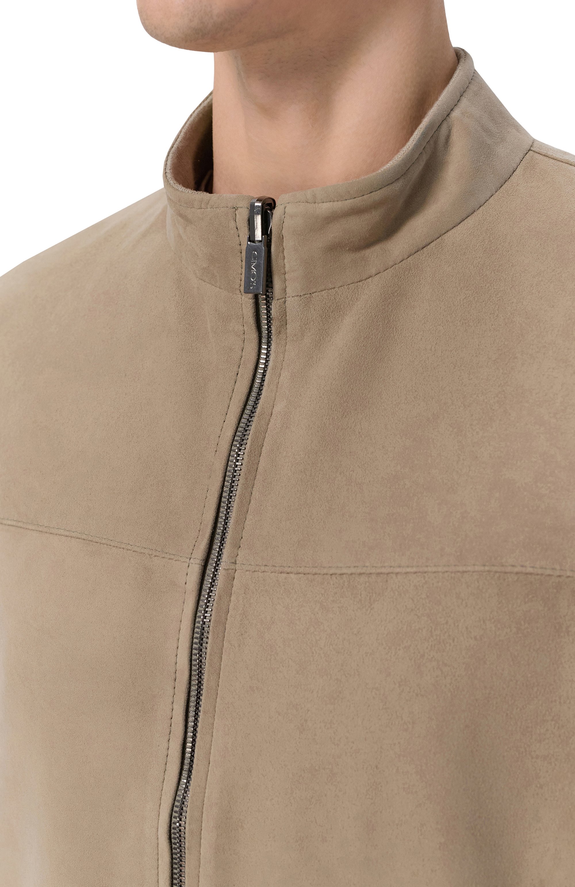 Двусторонний замшевый бомбер GIMO'S хаки цвета по цене 121500 руб., арт. 6S20.1.040.50R/112, фото 5 Двусторонний замшевый бомбер GIMO'S, арт. 6S20.1.040.50R/112, фото 5