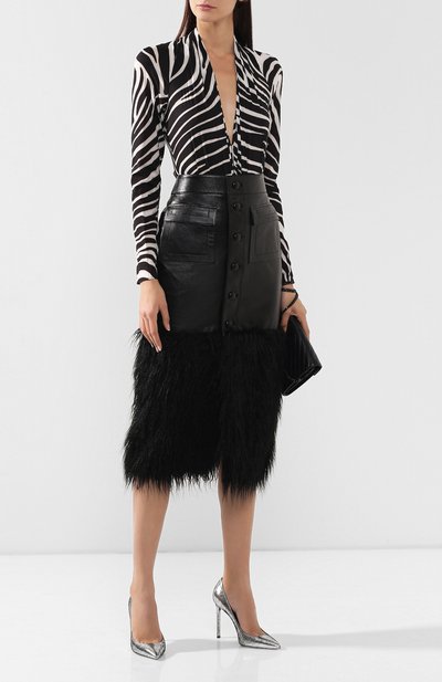 Кожаная юбка SAINT LAURENT черного цвета по цене 377000 руб., арт. 584940/YC2YY, фото 2 Кожаная юбка SAINT LAURENT, арт. 584940/YC2YY, фото 2