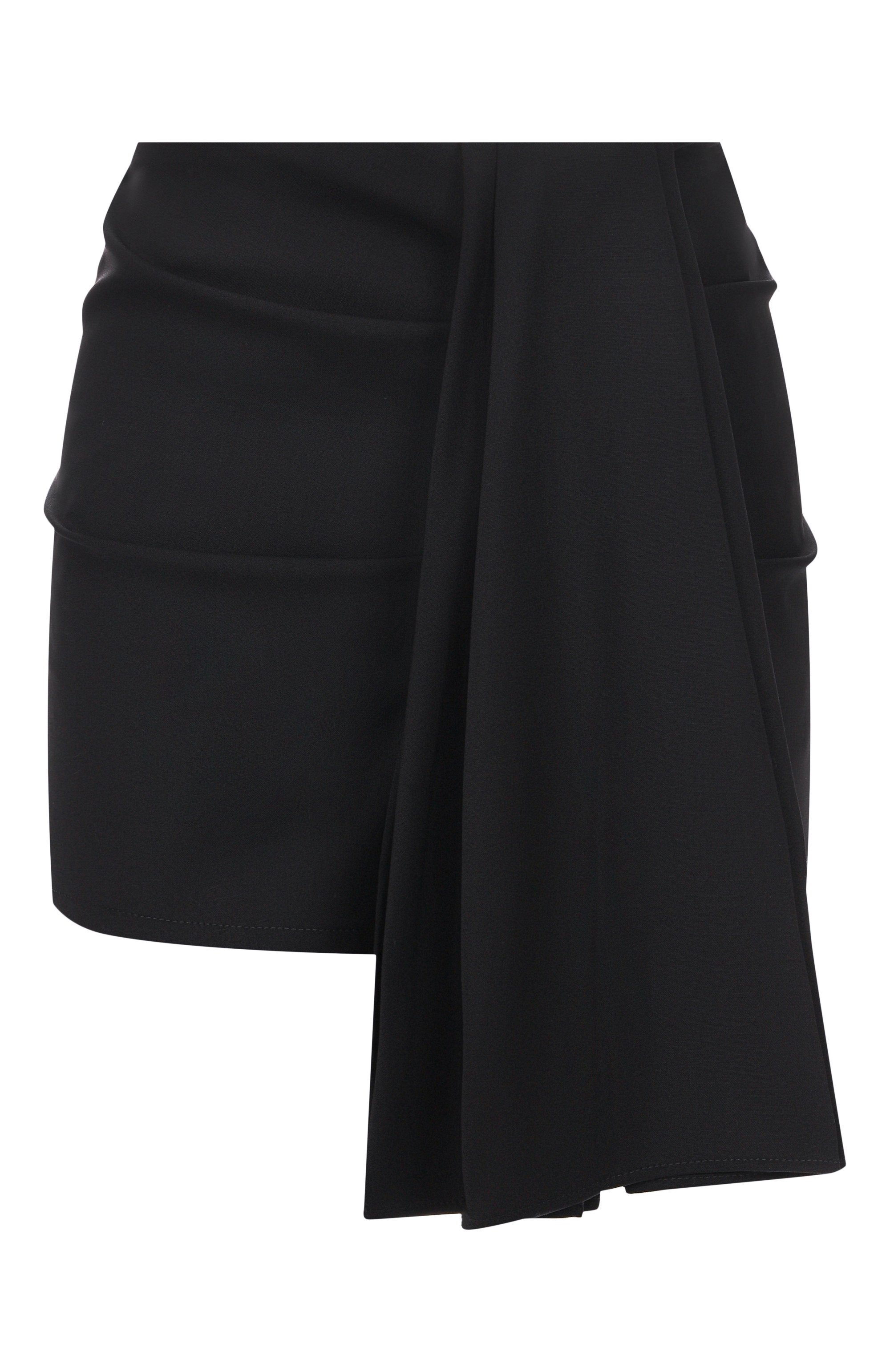 Шерстяные шорты GIUSEPPE DI MORABITO черного цвета по цене 48250 руб., арт. 05FWPA135 05327B, фото 1 Шерстяные шорты GIUSEPPE DI MORABITO, арт. 05FWPA135 05327B, фото 1