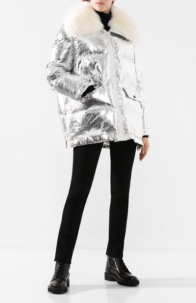 Пуховик YS ARMY PARIS серебряного цвета по цене 178000 руб., арт. 9WFV05676F62W, фото 2 Пуховик YS ARMY PARIS, арт. 9WFV05676F62W, фото 2