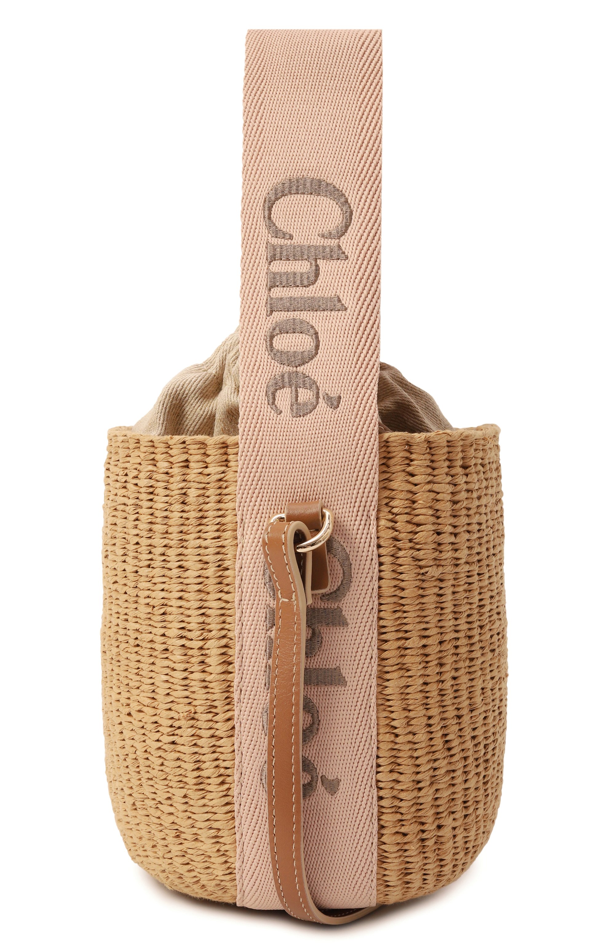 Сумка chloé x mifuko woody small CHLOÉ бежевого цвета по цене 97700 руб., арт. CHC23AS381L18, фото 4 Сумка chloé x mifuko woody small CHLOÉ, арт. CHC23AS381L18, фото 4