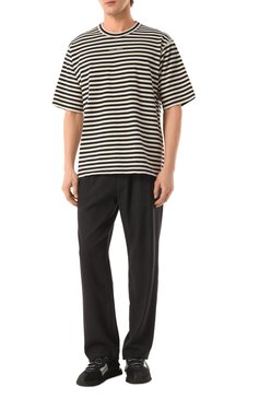 Мужская хлопковая футболка DOLCE & GABBANA черно-белого цвета, арт. G8RG6T/G7K3P | Фото 2 (Драгоценные камни: Проставлено; Материал сплава: Проставлено; Материал внешний: Хлопок; Рукава: Короткие; Стили: Кэжуэл; Принт: С принтом; Длина (для топов): Стандартные; Мужское Кросс-КТ: Футболка-одежда; Кросс-КТ: Джерси)