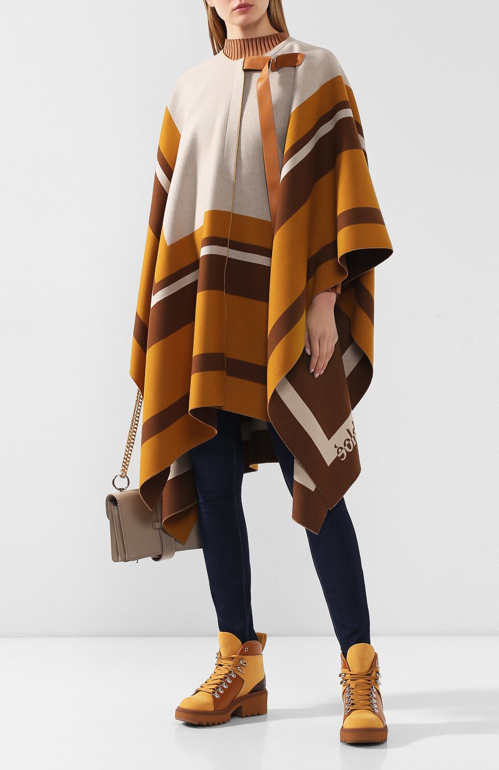 Шерстяное пончо CHLOÉ бежевого цвета по цене 255500 руб., арт. CHC20SMA84170, фото 2 Шерстяное пончо CHLOÉ, арт. CHC20SMA84170, фото 2