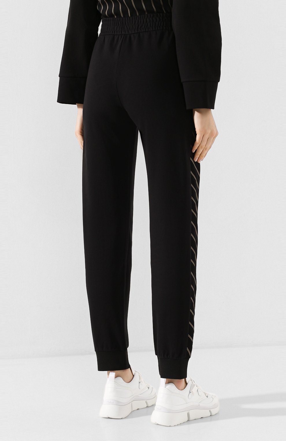 Хлопковые джоггеры EMPORIO ARMANI черного цвета по цене 29700 руб., арт. 3H2P6C/2JVWZ, фото 4 Хлопковые джоггеры EMPORIO ARMANI, арт. 3H2P6C/2JVWZ, фото 4