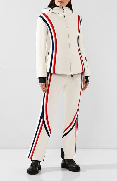 Куртка 3 moncler grenoble MONCLER GRENOBLE белого цвета по цене 92100 руб., арт. E2-098-46882-85-C0248, фото 2 Куртка 3 moncler grenoble MONCLER GRENOBLE, арт. E2-098-46882-85-C0248, фото 2