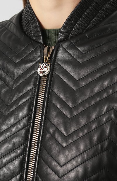 Однотонная кожаная куртка на молнии GUCCI черного цвета по цене 292500 руб., арт. 526790/XG666, фото 5 Однотонная кожаная куртка на молнии GUCCI, арт. 526790/XG666, фото 5