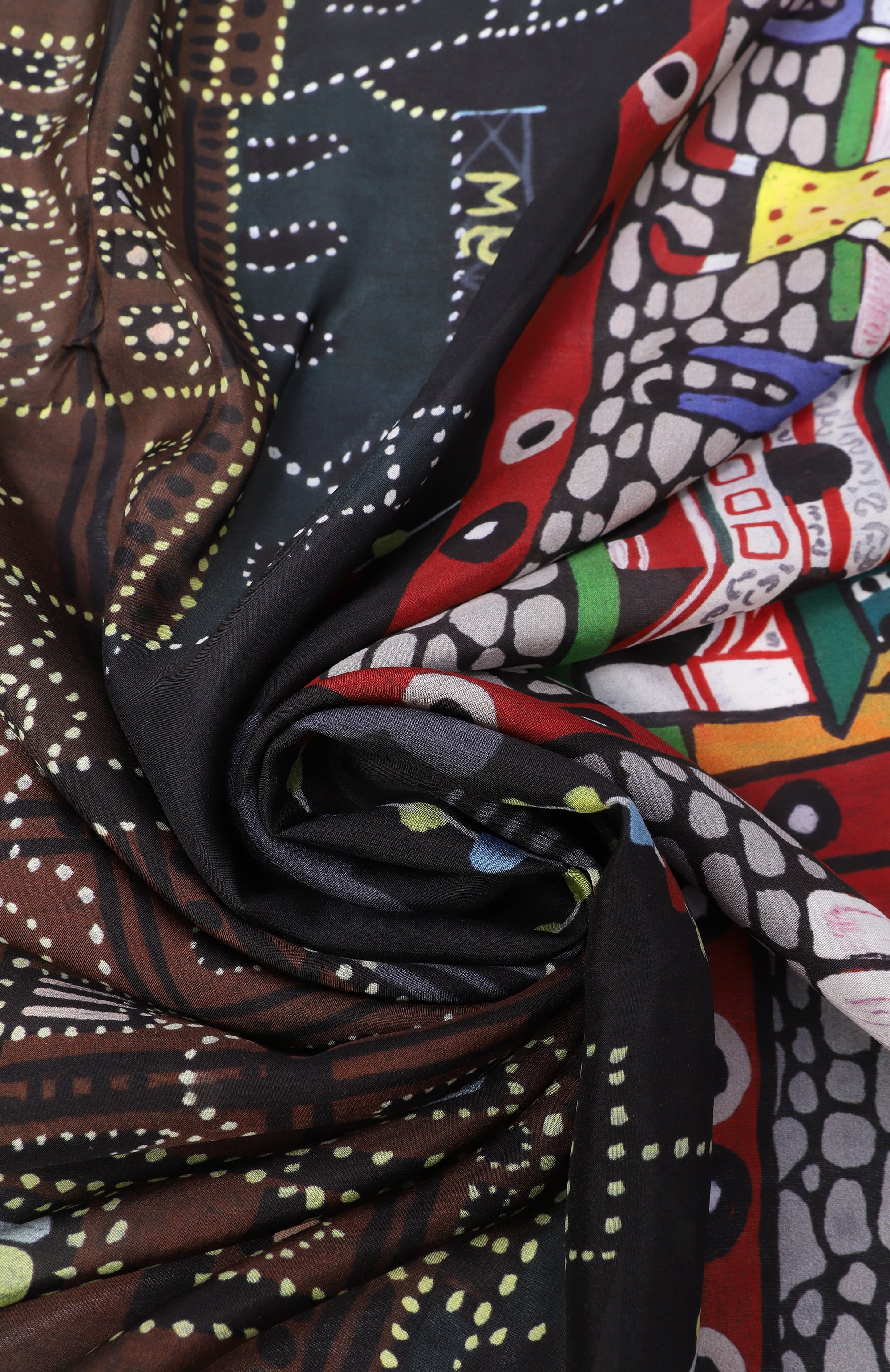 Шелковая шаль красная площадь GOURJI, арт. 91138637/3151108, фото 3