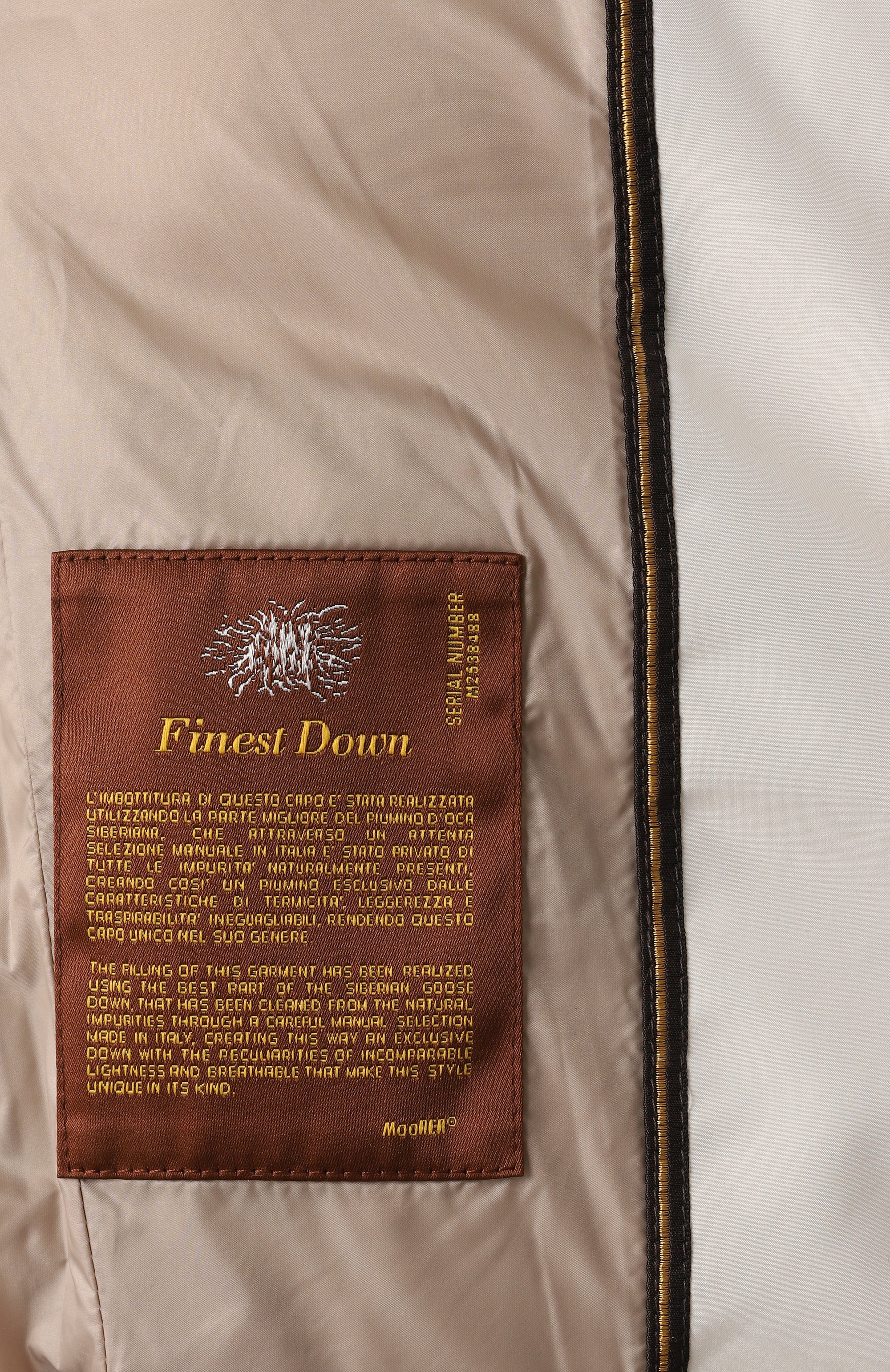 Пуховый жилет MOORER молочного цвета по цене 156000 руб., арт. RA0L-DY_SET, фото 6 Пуховый жилет MOORER, арт. RA0L-DY_SET, фото 6
