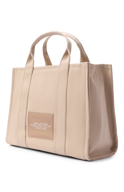 Сумка the tote bag medium MARC JACOBS (THE) светло-бежевого цвета по цене 29700 руб., арт. M0016161, фото 4 Сумка the tote bag medium MARC JACOBS (THE), арт. M0016161, фото 4