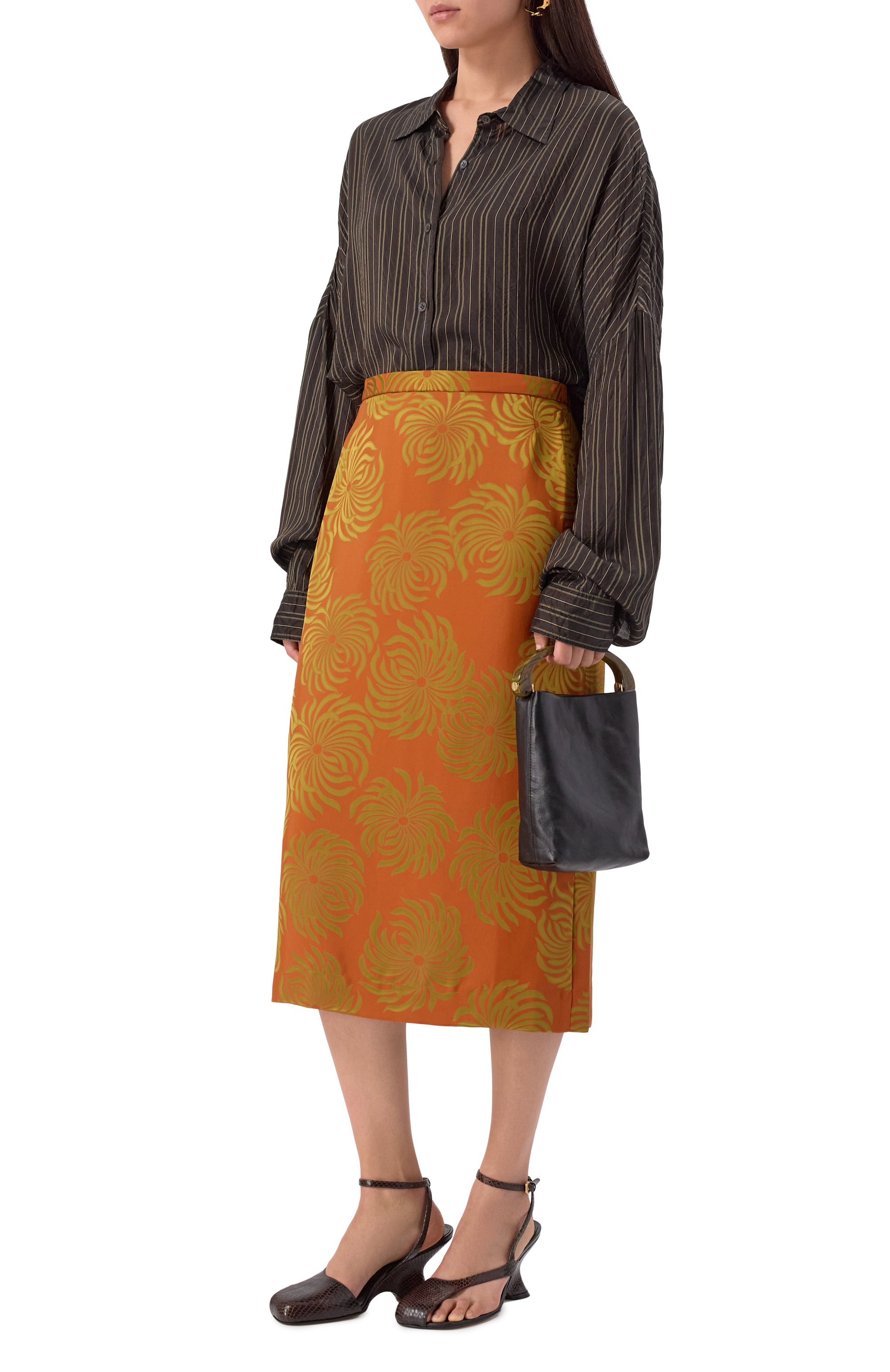 Сумка DRIES VAN NOTEN черного цвета по цене 97700 руб., арт. 011523-195-900, фото 7 Сумка DRIES VAN NOTEN, арт. 011523-195-900, фото 7