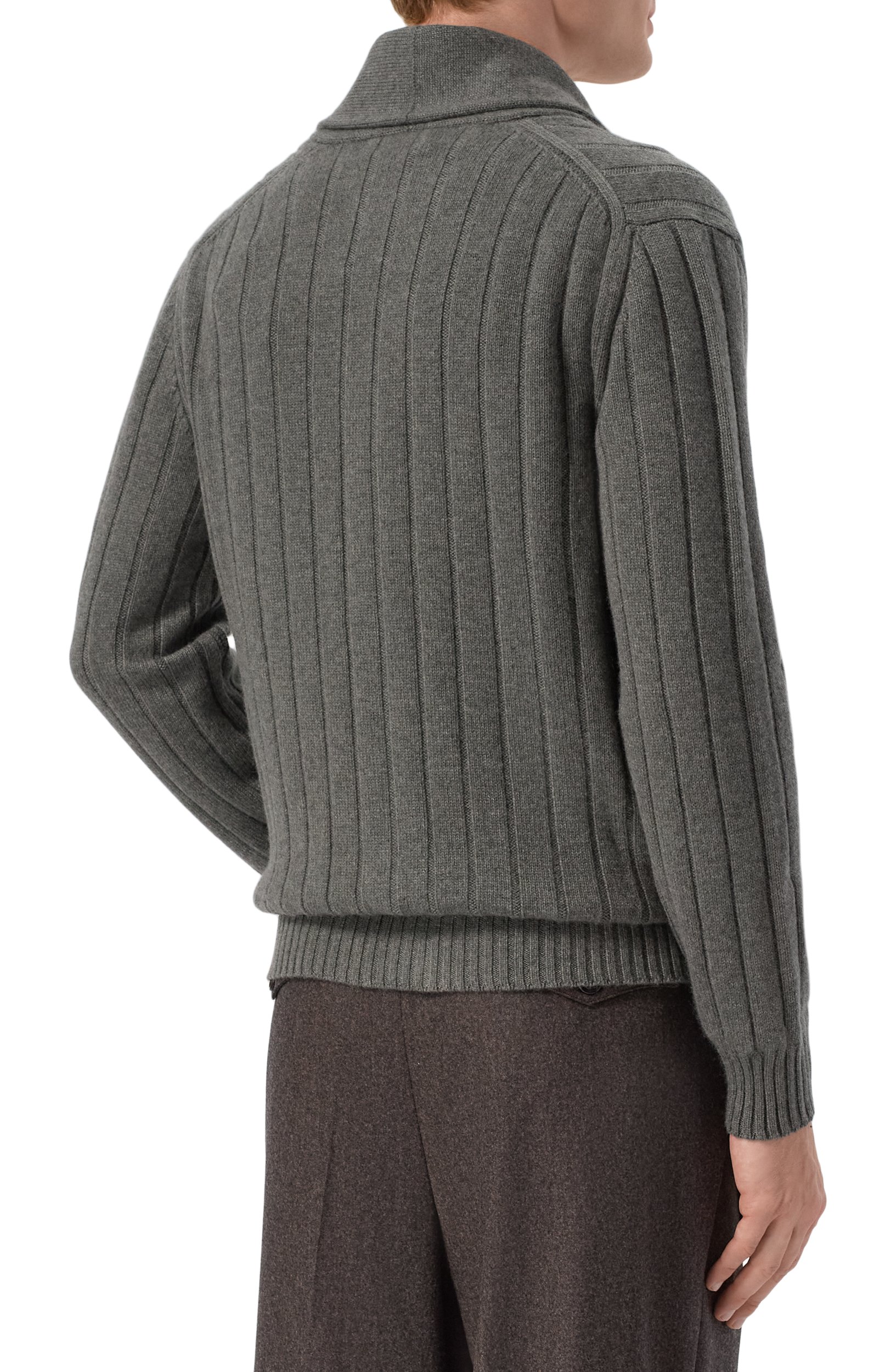 Кашемировый кардиган BRUNELLO CUCINELLI хаки цвета по цене 451000 руб., арт. M22506016, фото 4 Кашемировый кардиган BRUNELLO CUCINELLI, арт. M22506016, фото 4