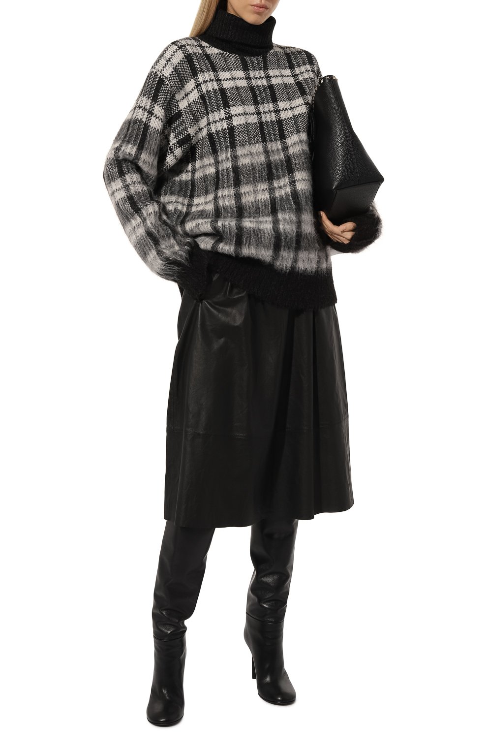 Кожаная юбка YVES SALOMON черного цвета по цене 155000 руб., арт. 23WYJ20174APAR, фото 2 Кожаная юбка YVES SALOMON, арт. 23WYJ20174APAR, фото 2