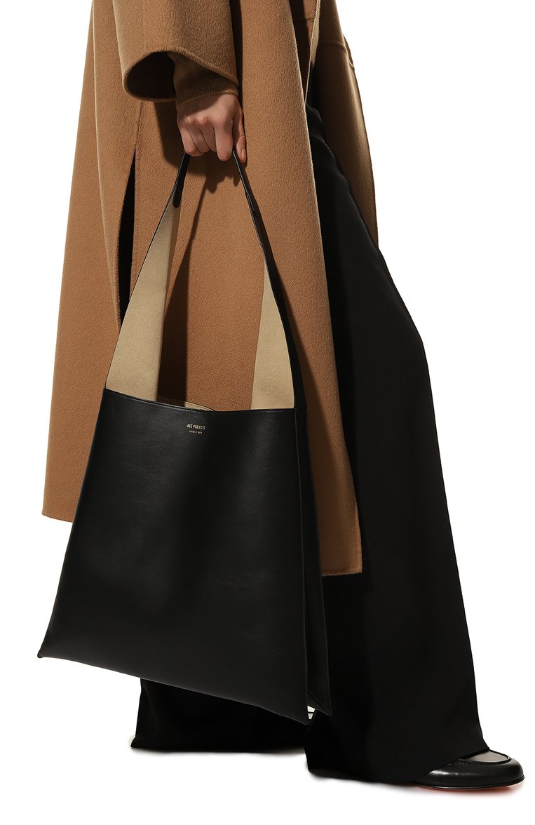Женская сумка-тоут nessa REE PROJECTS черного цвета, арт. AW22/T0TNES1SC | Фото 2 (Размер: large; Сумки-т�ехнические: Сумки-шопперы; Материал: Натуральная кожа; Драгоценные камни: Проставлено; Нос: Не проставлено; Материал сплава: Проставлено; Региональные ограничения белый список (Axapta Mercury): Не проставлено)