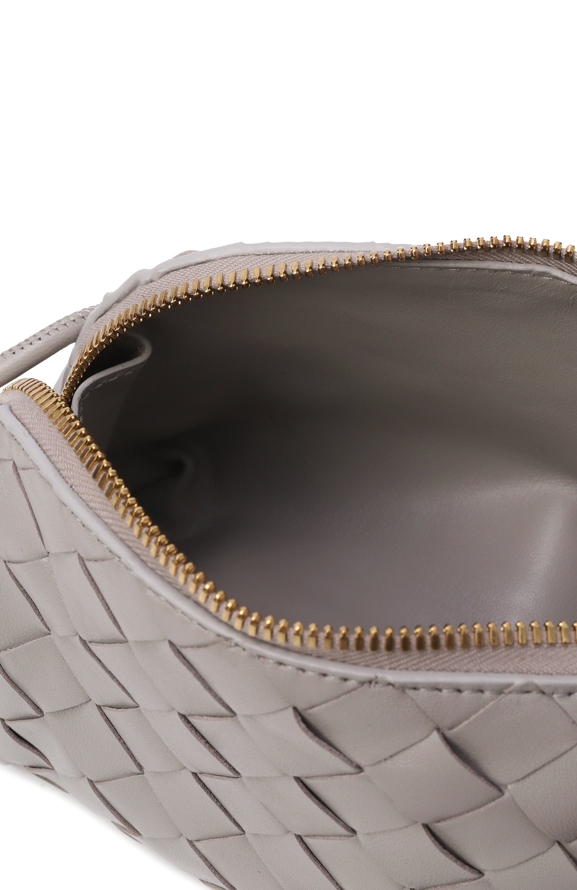 Сумка concert pouch BOTTEGA VENETA серого цвета по цене 246500 руб., арт. 794258/VCPP1, фото 5 Сумка concert pouch BOTTEGA VENETA, арт. 794258/VCPP1, фото 5