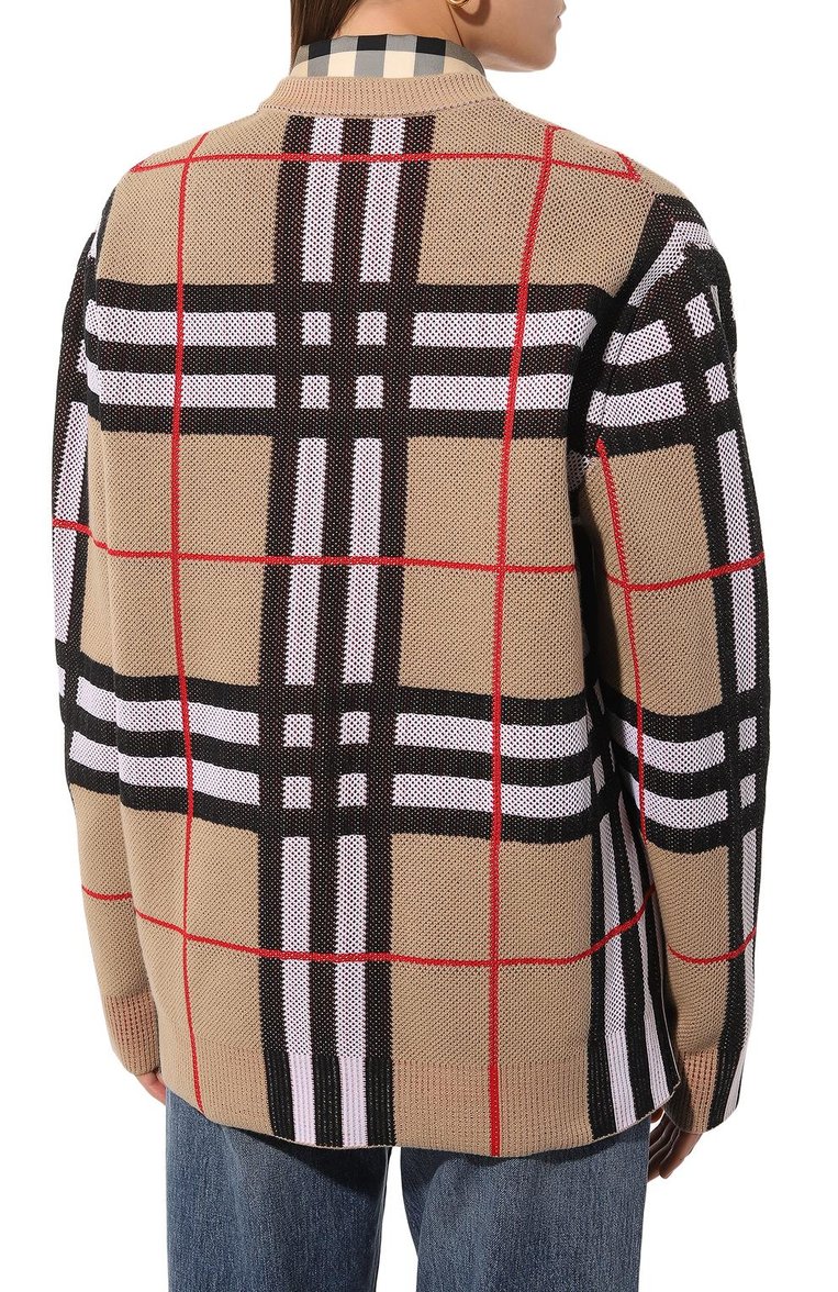 Женский кардиган BURBERRY бежевого цвета, арт. 8070353 A7026 | Фото 4 (Длина (для топов): Стандартные; Рукава: Длинные; Драгоценные камни: Проставлено; Материал сплава: Проставлено; Женское Кросс-КТ: кардиган-трикотаж; Стили: Кэжуэл)