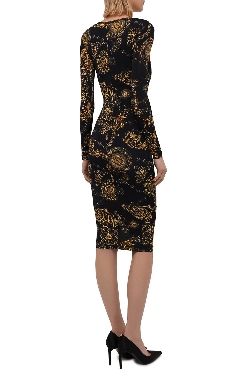 Платье из вискозы VERSACE JEANS COUTURE черного цвета по цене 32350 руб., арт. 71HA0920-71DP920 J FLUID0 PRINT/JS012, фото 4 Платье из вискозы VERSACE JEANS COUTURE, арт. 71HA0920-71DP920 J FLUID0 PRINT/JS012, фото 4