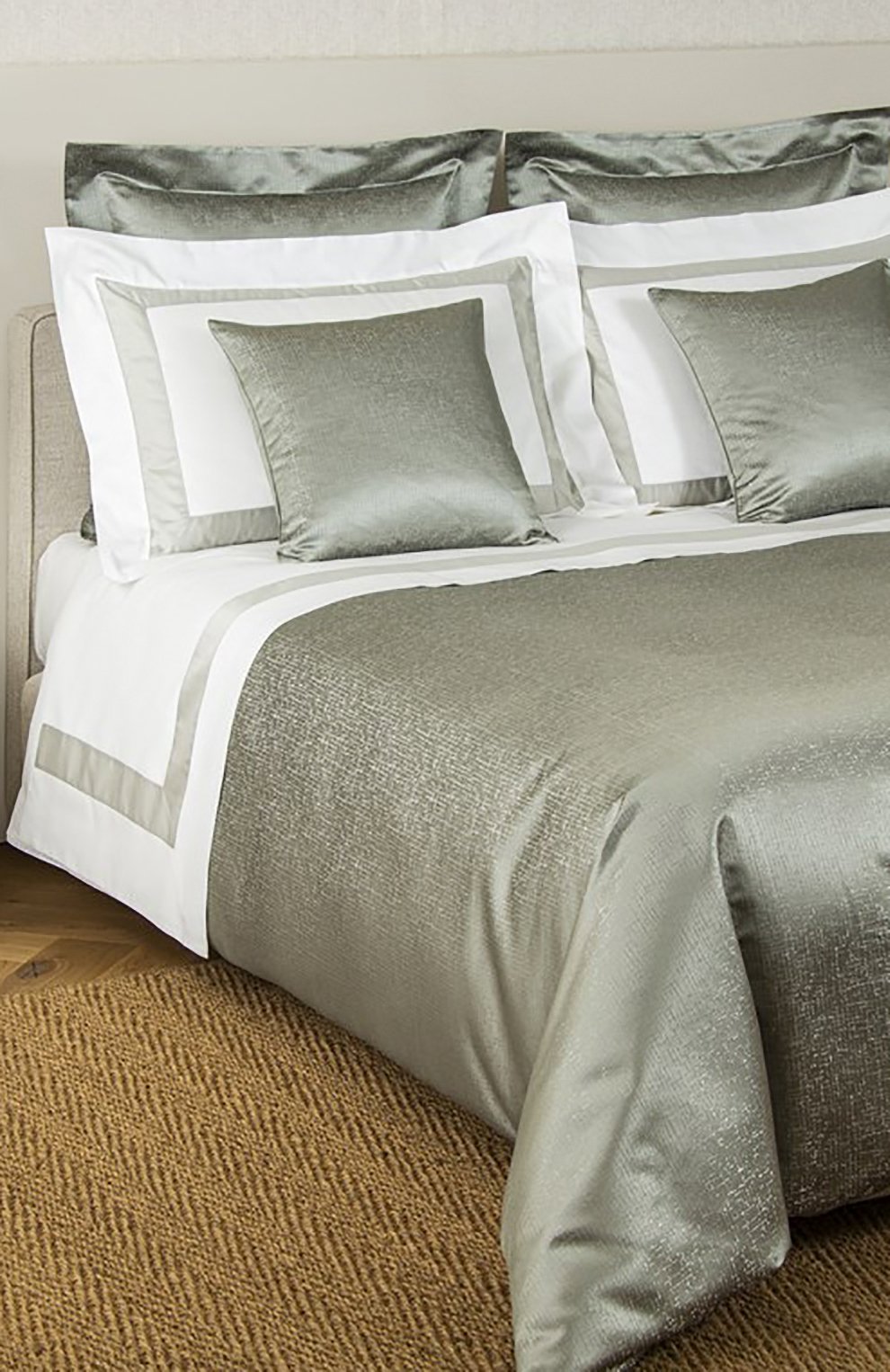 Наволочка luxury glowing weave FRETTE зеленого цвета по цене 69950 руб., арт. FR6580 E0741 065B, фото 4 Наволочка luxury glowing weave FRETTE, арт. FR6580 E0741 065B, фото 4