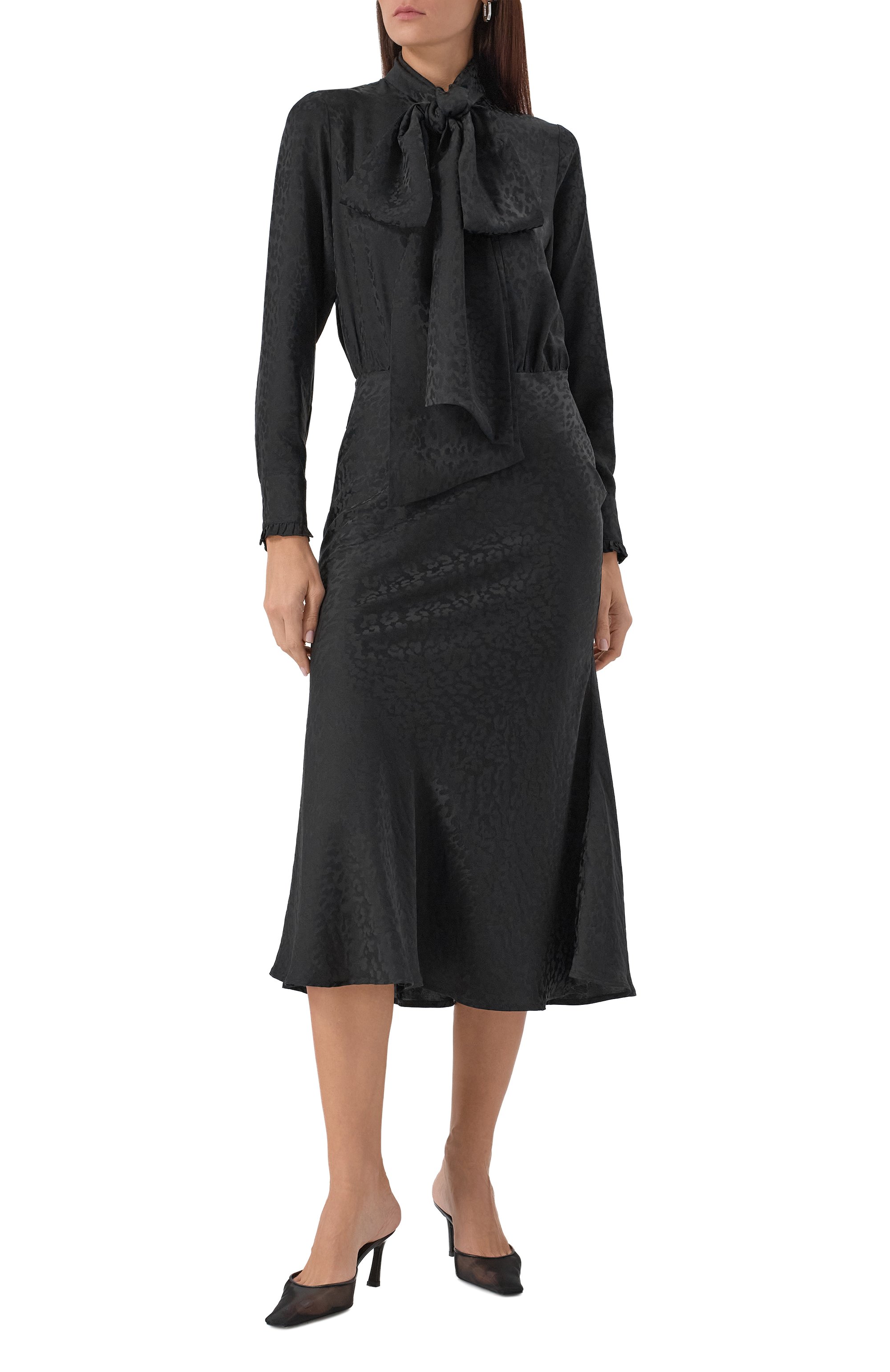 Шелковое платье JACOB LEE черного цвета по цене 198000 руб., арт. WSD20200AW25B, фото 2 Шелковое платье JACOB LEE, арт. WSD20200AW25B, фото 2