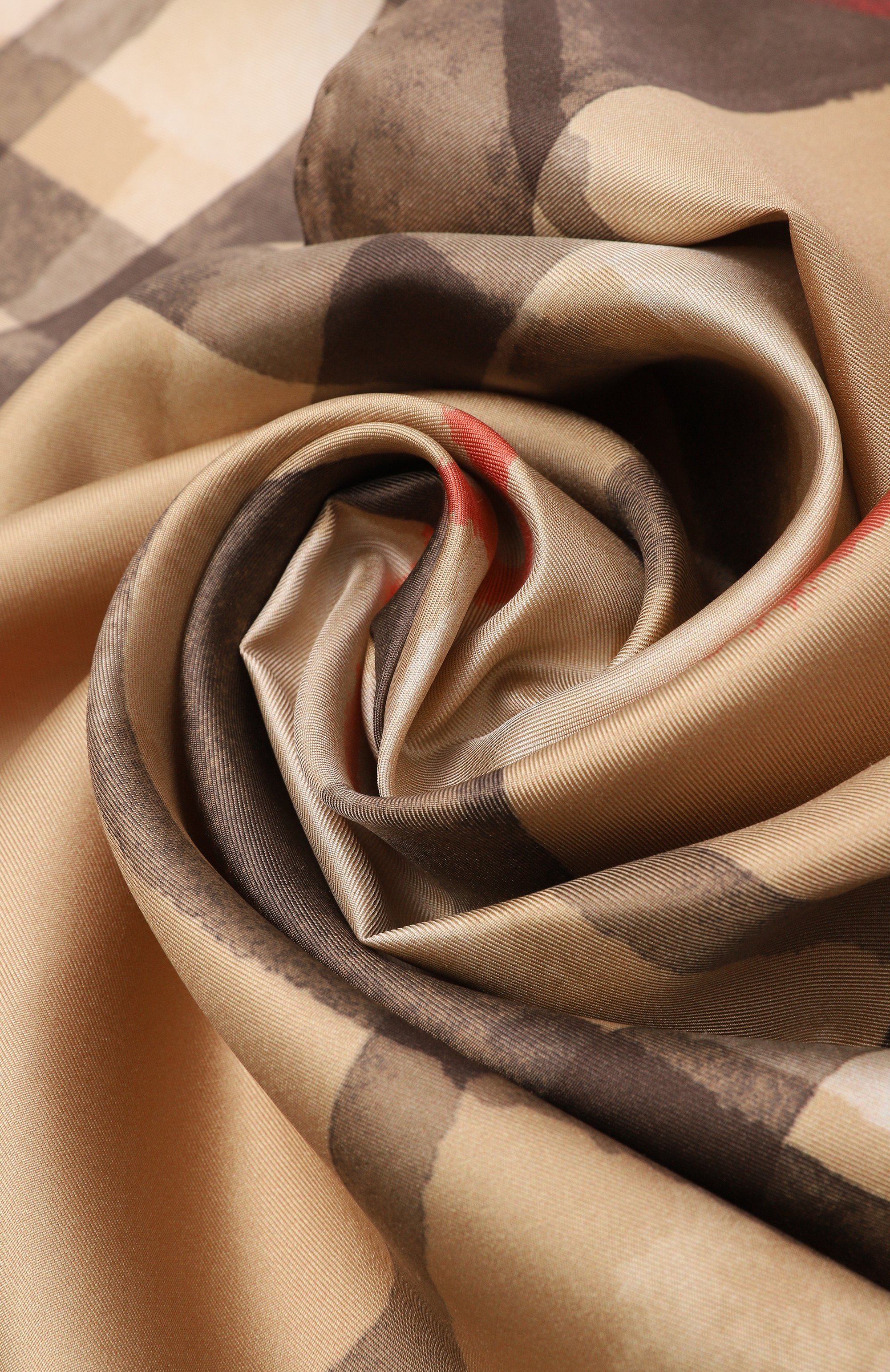 Шелковый шарф BURBERRY бежевого цвета по цене 76250 руб., арт. 8120311, фото 3 Шелковый шарф BURBERRY, арт. 8120311, фото 3