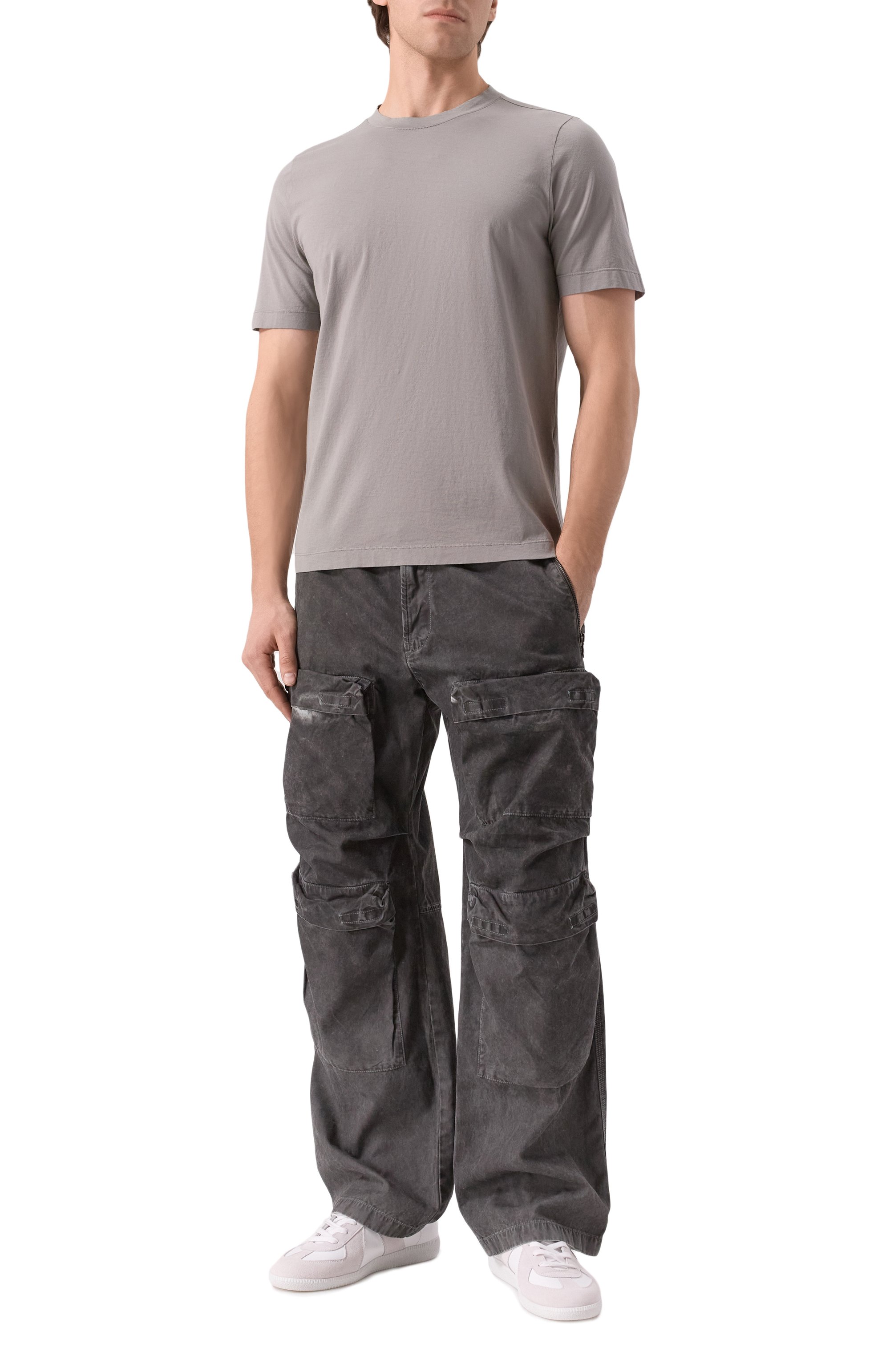 Хлопковая футболка TRANSIT серого цвета по цене 12450 руб., арт. CFUTRZ1362, фото 2 Хлопковая футболка TRANSIT, арт. CFUTRZ1362, фото 2