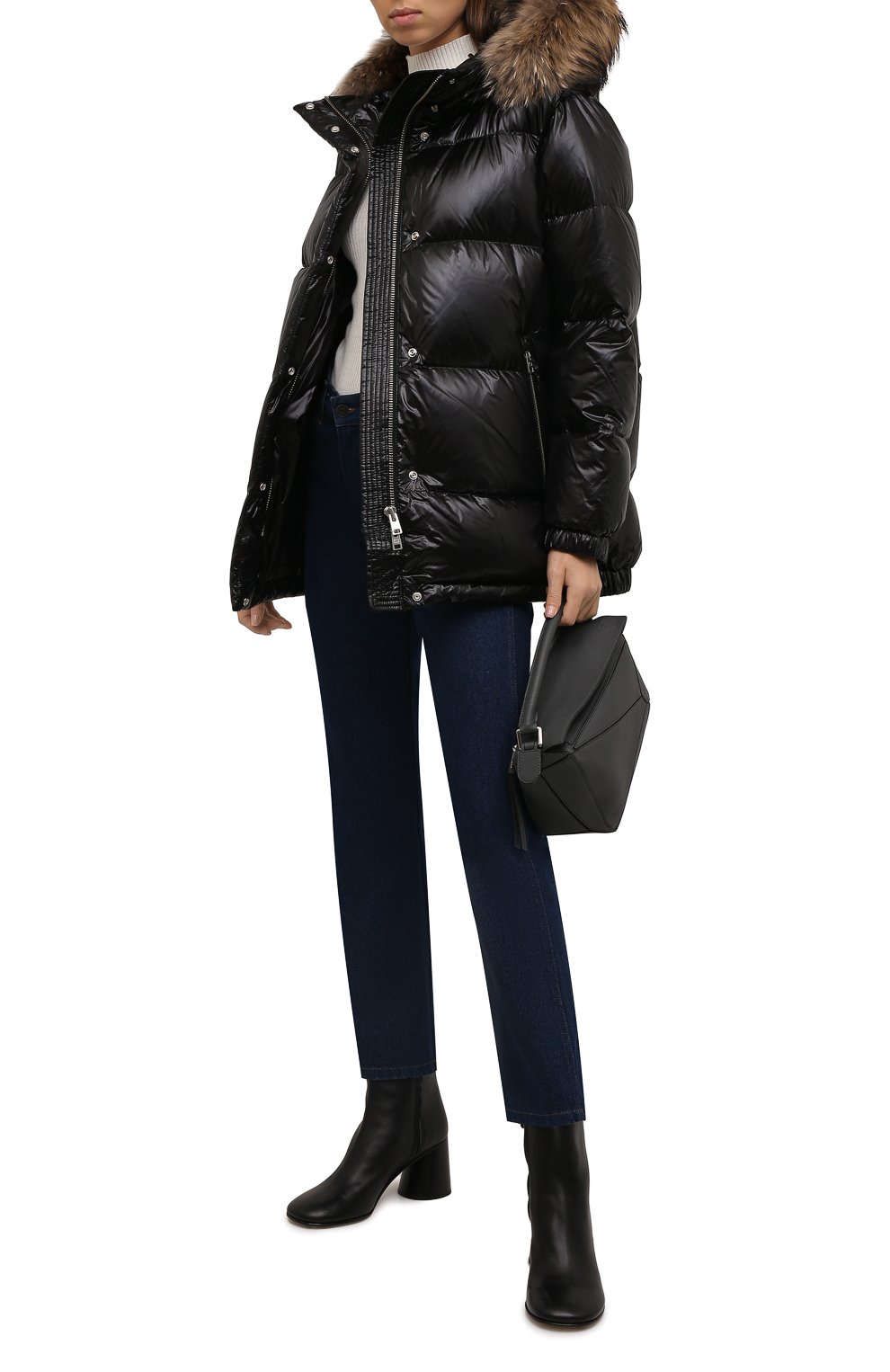 Пуховик WOOLRICH черного цвета по цене 117500 руб., арт. CFWW0U0584FR/UT1702, фото 2 Пуховик WOOLRICH, арт. CFWW0U0584FR/UT1702, фото 2