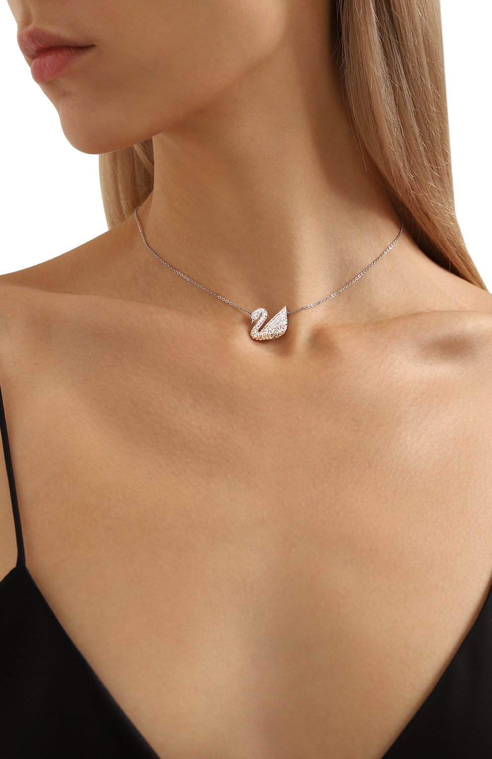 Кулон iconic swan SWAROVSKI серебряного цвета по цене 9730 руб., арт. 5215034, фото 2 Кулон iconic swan SWAROVSKI, арт. 5215034, фото 2