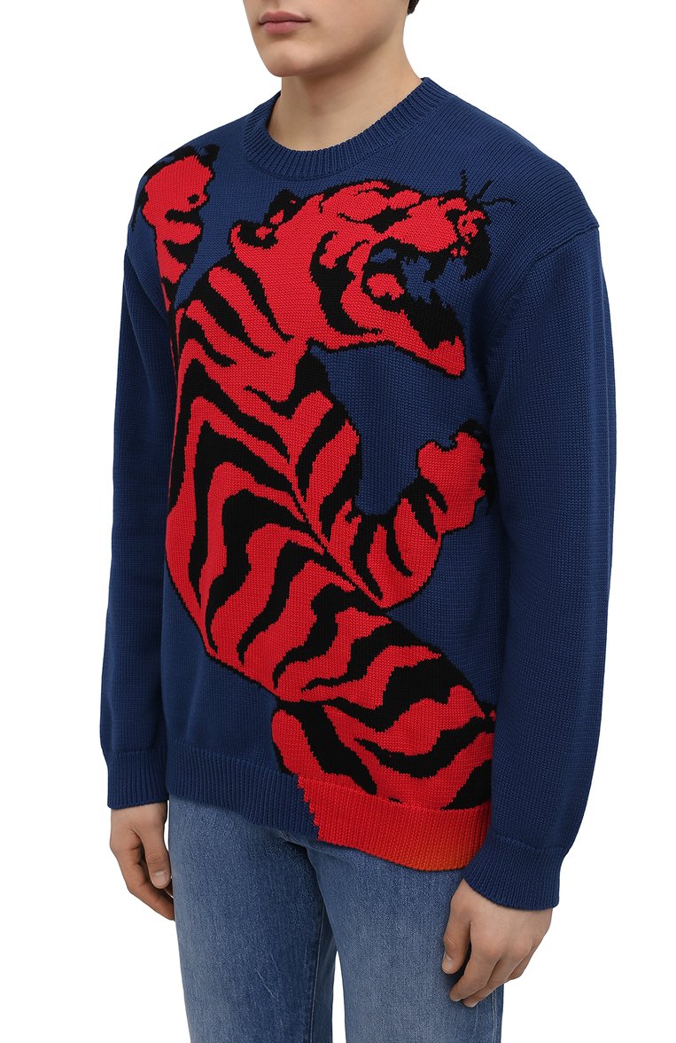 Мужской хлопковый свитер chinese new year KENZO синего цвета, арт. FC55PU695CCA | Фото 3 (Длина (для топов): Стандартные; Материал внешний: Хлопок; Рукава: Длинные; Мужское Кросс-КТ: Свитер-одежда; Принт: С принтом; Стили: Кэжуэл)