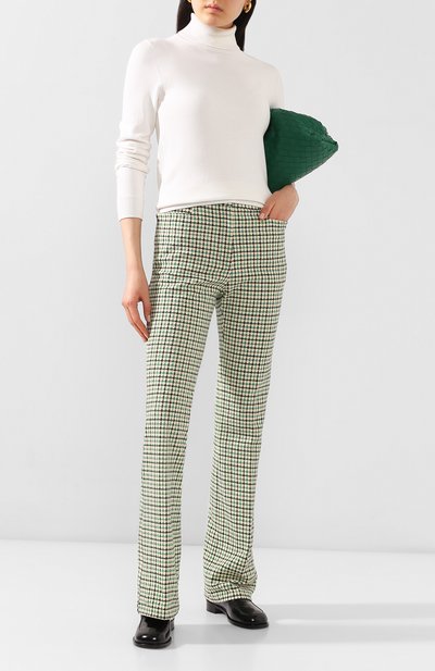 Брюки VICTORIA BECKHAM зеленого цвета по цене 89950 руб., арт. 1220WTR001175C, фото 2 Брюки VICTORIA BECKHAM, арт. 1220WTR001175C, фото 2