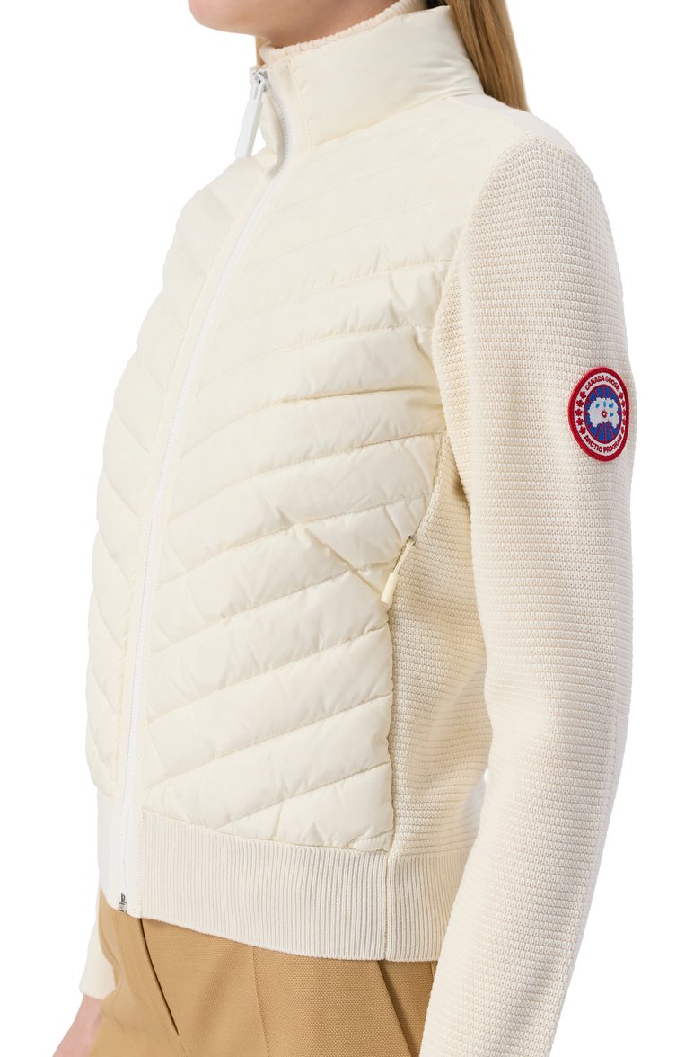 Женский комбинированный кардиган CANADA GOOSE кремового цвета, арт. 6830L | Фото 5 (Материал подклада: Синтетический материал; Материал внешний: Шерсть, Синтетический материал; Материал утеплителя: Пух и перо; Рукава: Длинные; Длина (для топов): Стандартные; Стили: Кэжуэл; Женское Кросс-КТ: Кардиган-одежда; Автоматизация ТО: Проставлено; Автоматизация состава: Проставлено)