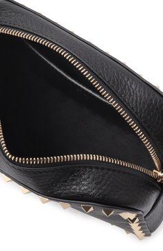 Женская сумка rockstud VALENTINO черного цвета, арт. 5W2B0809/VSF | Фото 5 (Размер: mini; Материал сплава: Проставлено; Материал: Натуральная кожа; Драгоценные камни: Проставлено; Ремень/цепочка: На ремешке)