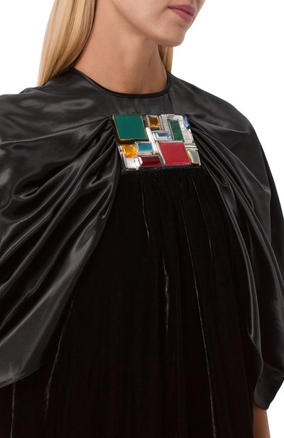 Бархатное платье LANVIN черного цвета по цене 530500 руб., арт. RW-DR9021-6391-A26, фото 4 Бархатное платье LANVIN, арт. RW-DR9021-6391-A26, фото 4