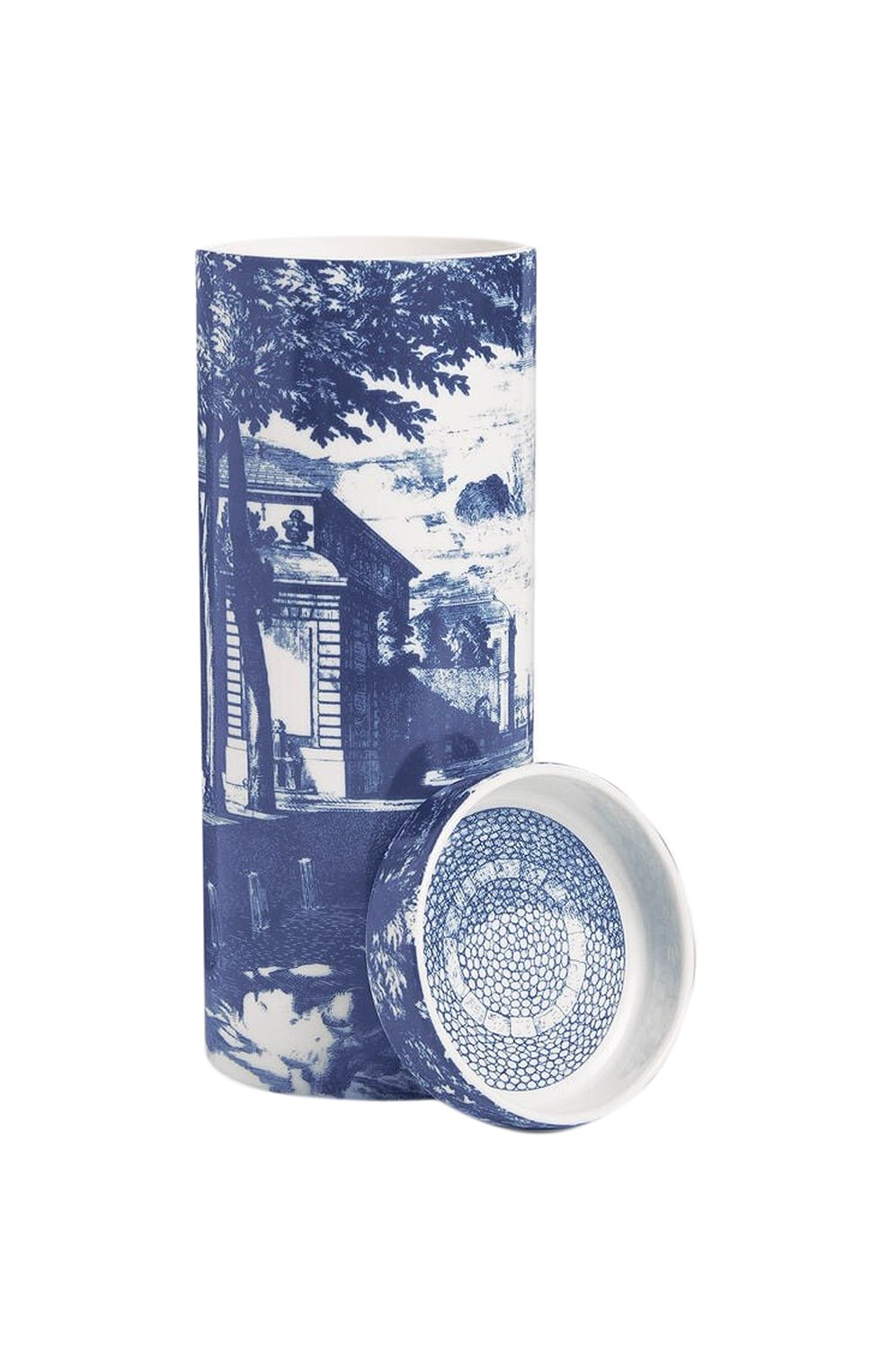 Ароматическая свеча nel mentre giardino settecentesco FORNASETTI синего цвета по цене 49250 руб., арт. FPT126Y-GS, фото 2 Ароматическая свеча nel mentre giardino settecentesco FORNASETTI, арт. FPT126Y-GS, фото 2