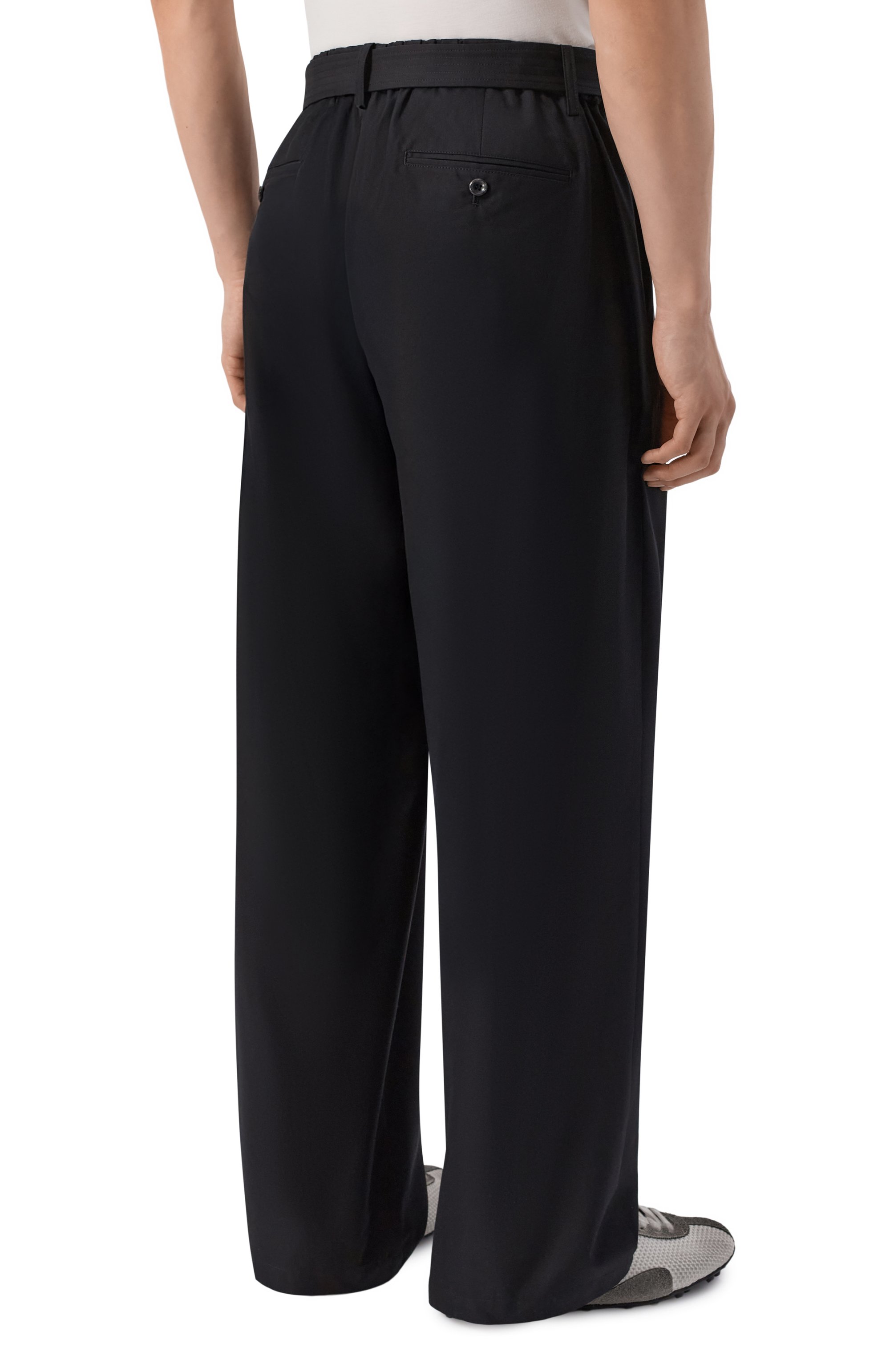 Брюки из хлопка и шелка ATTACHMENT черного цвета по цене 79150 руб., арт. AP61-042, фото 4 Брюки из хлопка и шелка ATTACHMENT, арт. AP61-042, фото 4