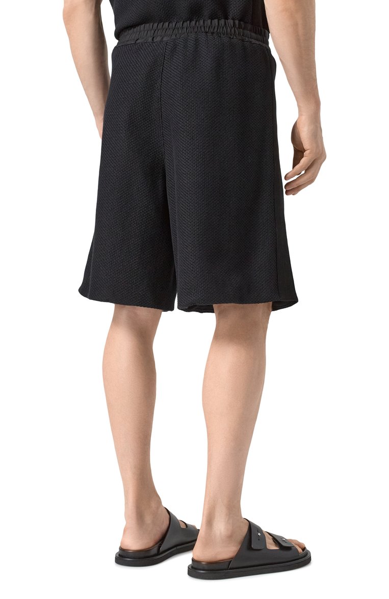 Мужские хлопковые шорты JIL SANDER черного цвета, арт. J22MU0131/J20258 | Фото 4 (Длина Шорты М: Ниже колена; Принт: Без принта; Стили: Минимализм; Случай: Повседневный; Материал внешний: Хлопок, Синтетический материал)