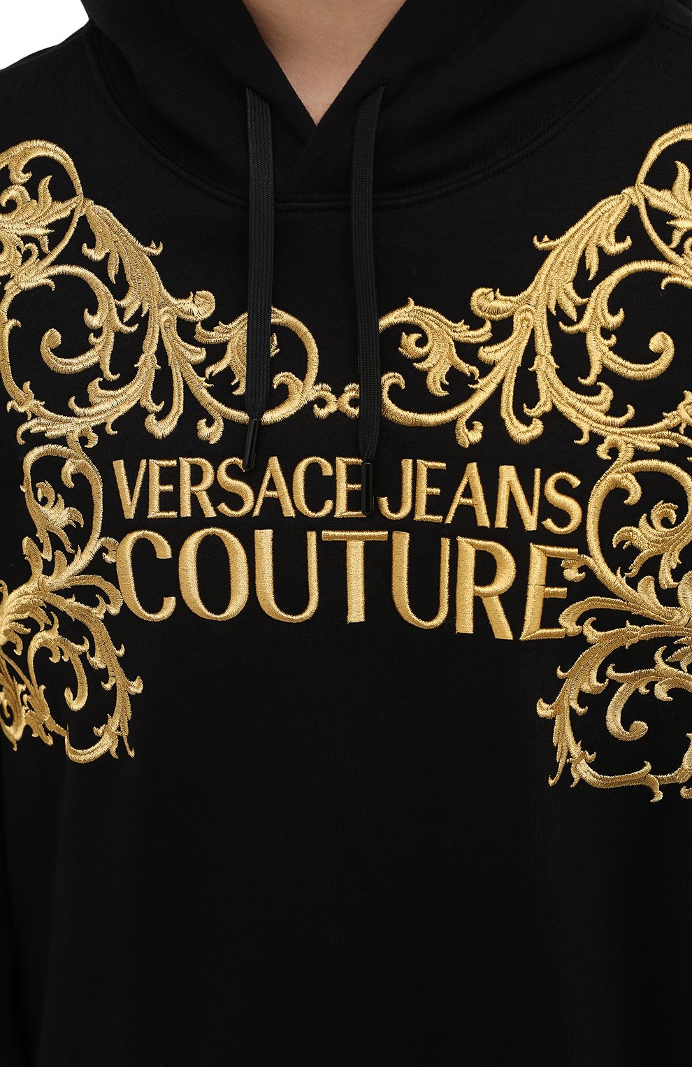 Хлопковое худи VERSACE JEANS COUTURE черного цвета по цене 39950 руб., арт. B6HZB71T-ZDM311 41 EMBR0/30216, фото 5 Хлопковое худи VERSACE JEANS COUTURE, арт. B6HZB71T-ZDM311 41 EMBR0/30216, фото 5